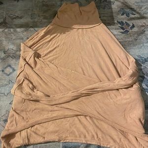 We the free turtle neck